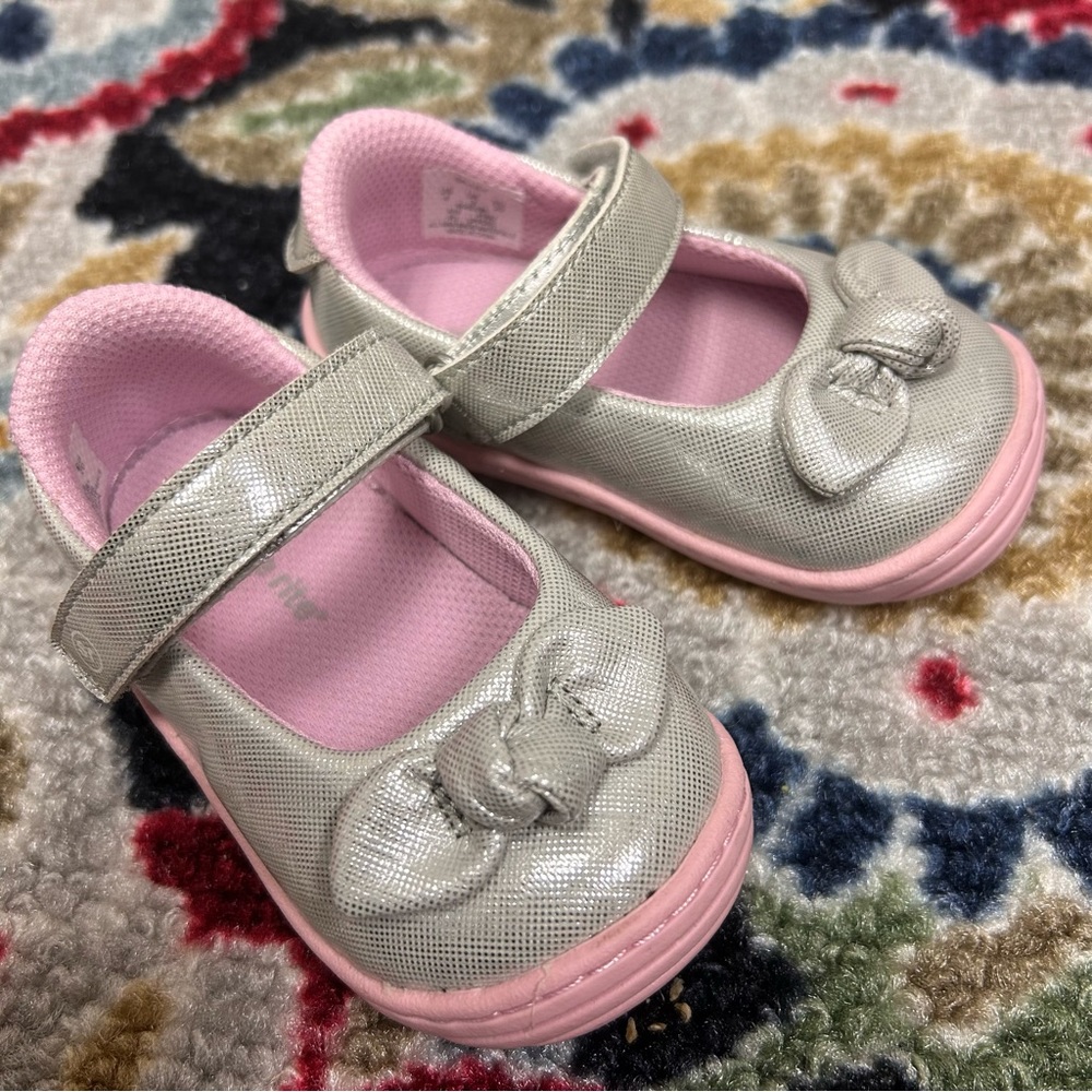 Stride Rote Silver Bowtie and Pink Mary Jane, sz 4m